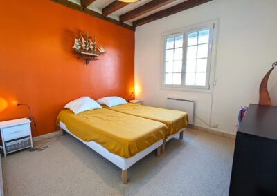 Chambre 1 - RDC - chambre orange